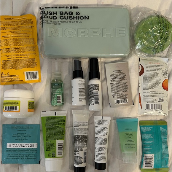 Hair Care Kit & Bag NWT - Picture 2 of 2